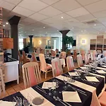 Le Relais Des Champs Hotel