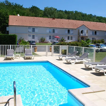 Hotel Le Relais Des Champs 3*