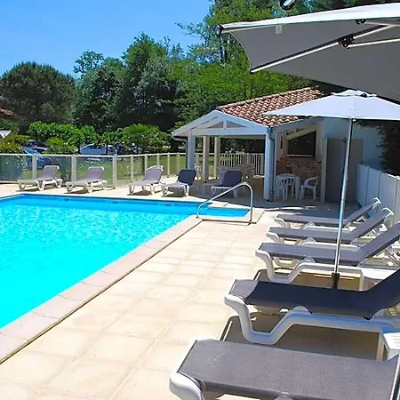 Le Relais Des Champs Hotel