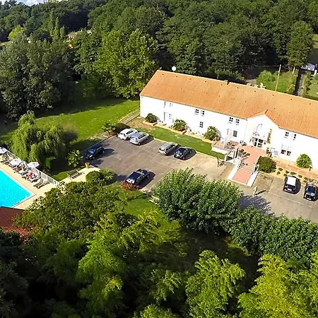 Hotel Le Relais Des Champs 3*