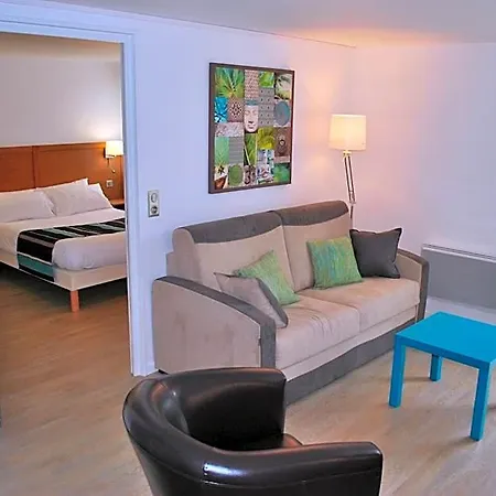 Hotel Le Relais Des Champs 3*