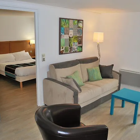 מלון Le Relais Des Champs אוז'ני-לה-בן