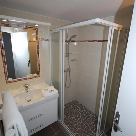 Le Relais Des Champs מלון