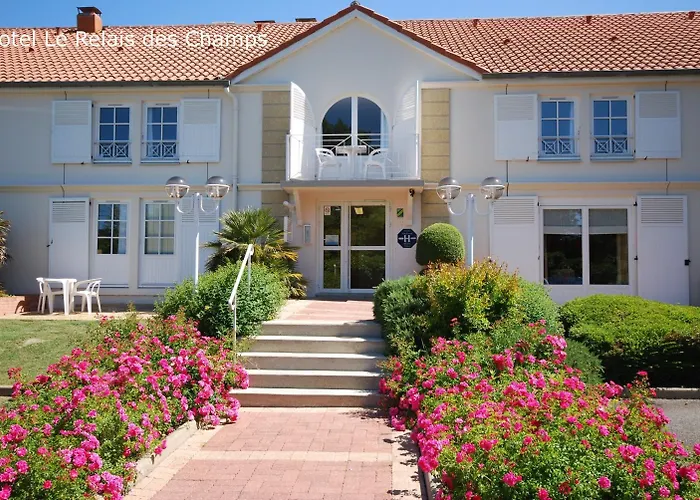 Le Relais Des Champs Hotel 3*
